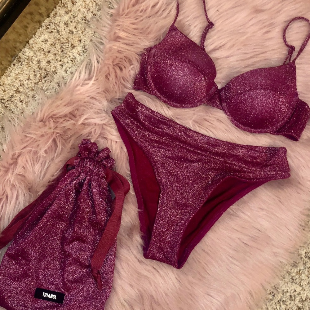 🤍🤍SOLD DO NOT BUY 🤍🤍Triangl MACIAGRAPE SPARKLE